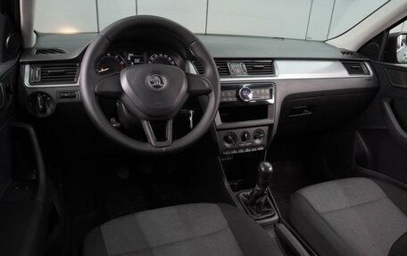 Skoda Rapid I, 2015 год, 979 000 рублей, 6 фотография