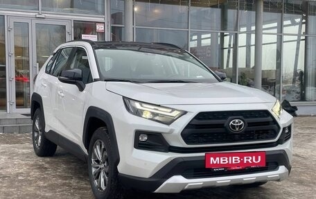 Toyota RAV4, 2024 год, 4 390 000 рублей, 3 фотография