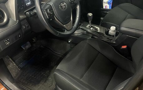 Toyota RAV4, 2017 год, 2 700 000 рублей, 18 фотография