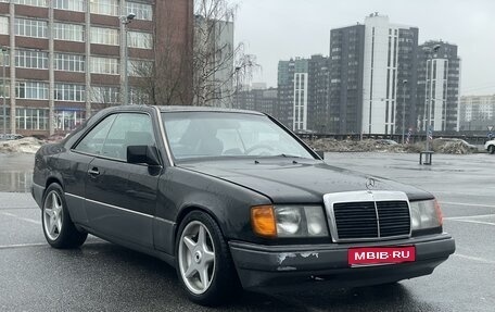 Mercedes-Benz W124, 1992 год, 550 000 рублей, 1 фотография