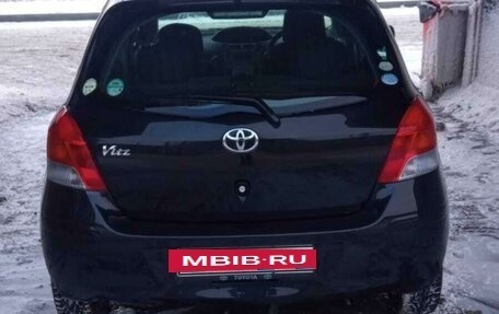 Toyota Vitz, 2010 год, 760 000 рублей, 3 фотография