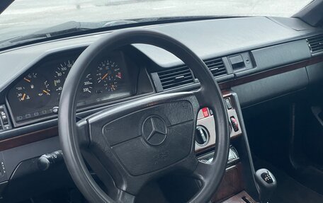 Mercedes-Benz W124, 1992 год, 550 000 рублей, 6 фотография