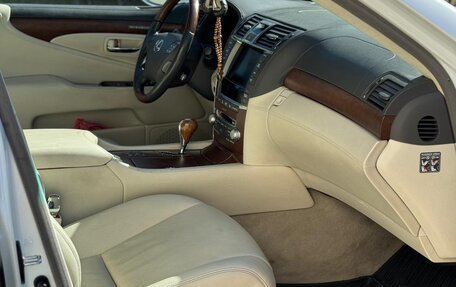 Lexus LS IV, 2011 год, 2 500 000 рублей, 7 фотография