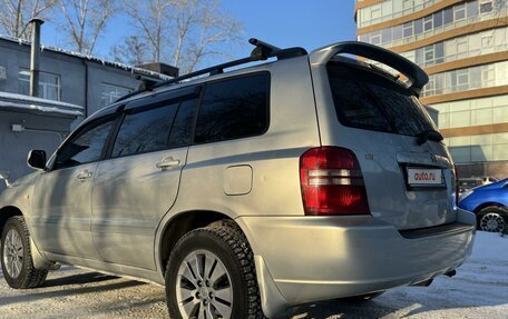 Toyota Kluger I, 2000 год, 900 000 рублей, 23 фотография