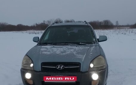 Hyundai Tucson III, 2005 год, 850 000 рублей, 3 фотография