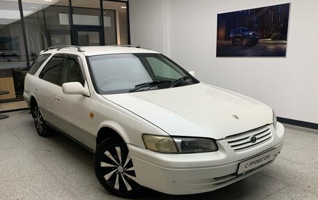 Toyota Camry, 1997 год, 550 000 рублей, 3 фотография