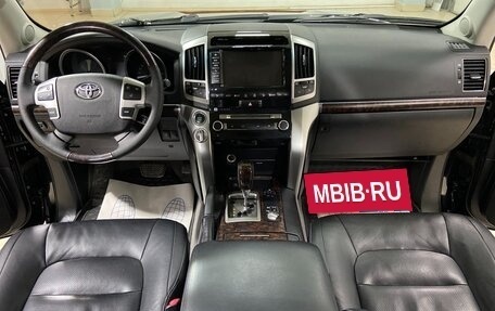 Toyota Land Cruiser 200, 2012 год, 4 299 000 рублей, 29 фотография