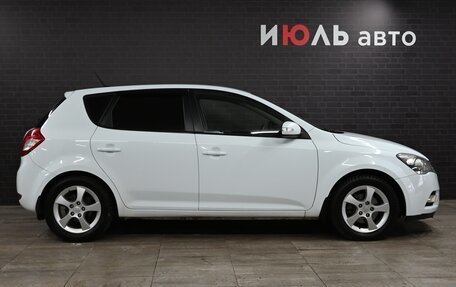 KIA cee'd I рестайлинг, 2011 год, 1 000 000 рублей, 9 фотография