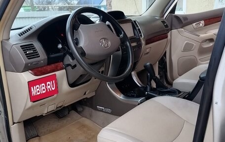 Toyota Land Cruiser Prado 120 рестайлинг, 2004 год, 1 500 000 рублей, 9 фотография