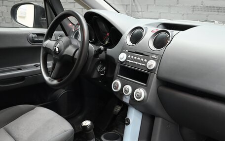 Mitsubishi Colt VI рестайлинг, 2006 год, 500 000 рублей, 11 фотография