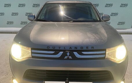 Mitsubishi Outlander III рестайлинг 3, 2012 год, 1 221 000 рублей, 2 фотография