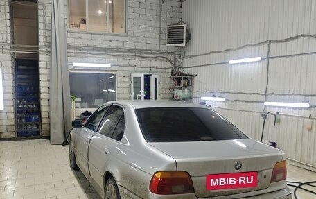 BMW 5 серия, 2002 год, 640 000 рублей, 4 фотография