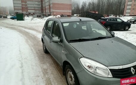 Renault Sandero I, 2011 год, 580 000 рублей, 2 фотография