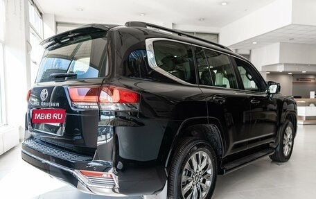 Toyota Land Cruiser, 2024 год, 15 490 000 рублей, 4 фотография