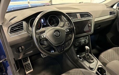 Volkswagen Tiguan II, 2018 год, 2 580 000 рублей, 9 фотография