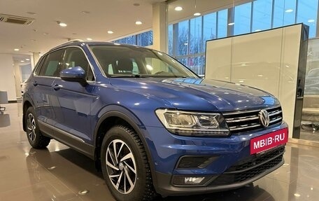 Volkswagen Tiguan II, 2018 год, 2 580 000 рублей, 3 фотография