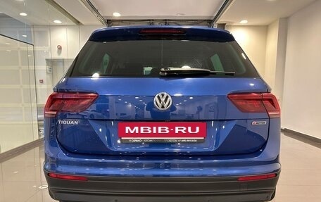 Volkswagen Tiguan II, 2018 год, 2 580 000 рублей, 7 фотография