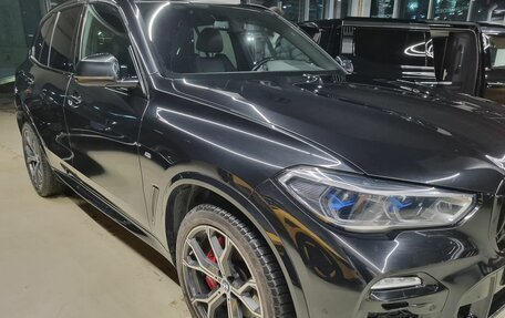 BMW X5, 2021 год, 9 600 000 рублей, 2 фотография