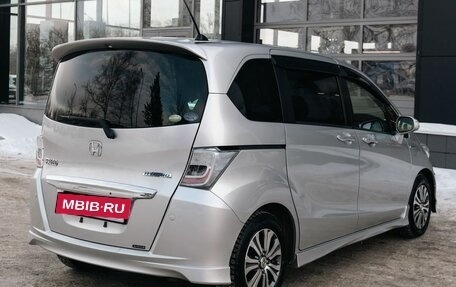 Honda Freed I, 2012 год, 1 330 000 рублей, 5 фотография