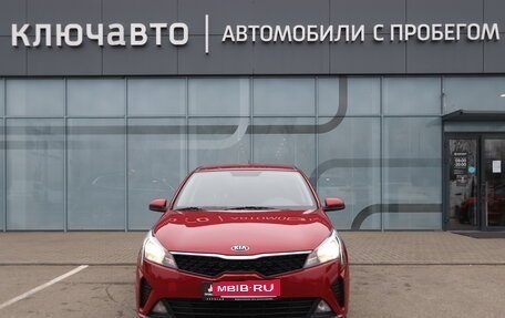 KIA Rio IV, 2021 год, 1 530 000 рублей, 3 фотография