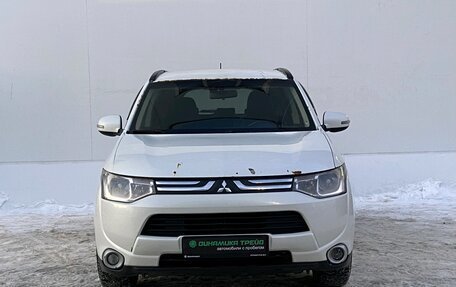 Mitsubishi Outlander III рестайлинг 3, 2013 год, 890 000 рублей, 2 фотография