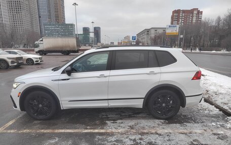 Volkswagen Tiguan II, 2022 год, 4 250 000 рублей, 11 фотография