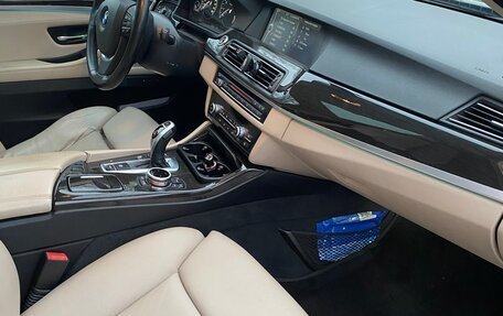 BMW 5 серия, 2011 год, 2 200 000 рублей, 8 фотография