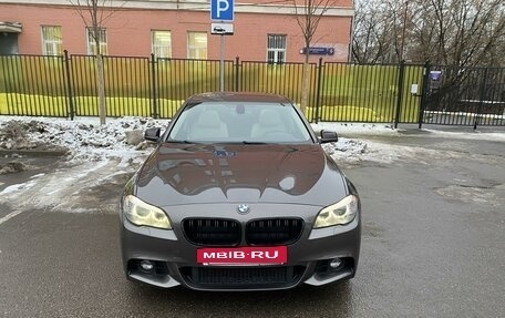 BMW 5 серия, 2011 год, 2 200 000 рублей, 2 фотография