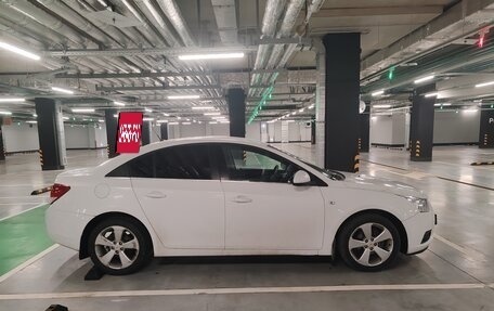 Chevrolet Cruze II, 2011 год, 680 000 рублей, 4 фотография