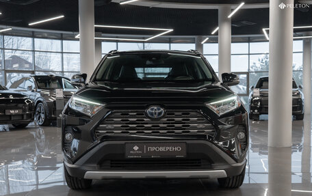 Toyota RAV4, 2020 год, 3 870 000 рублей, 3 фотография