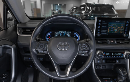 Toyota RAV4, 2020 год, 3 870 000 рублей, 12 фотография