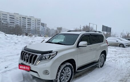 Toyota Land Cruiser Prado 150 рестайлинг 2, 2016 год, 4 000 000 рублей, 2 фотография