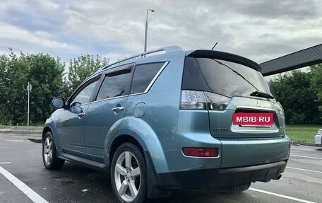 Mitsubishi Outlander III рестайлинг 3, 2008 год, 890 000 рублей, 4 фотография