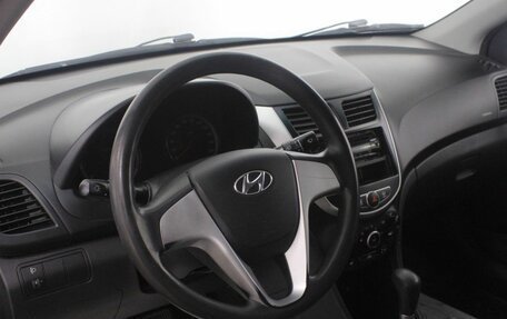 Hyundai Solaris II рестайлинг, 2011 год, 575 000 рублей, 13 фотография