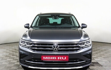 Volkswagen Tiguan II, 2020 год, 3 378 000 рублей, 2 фотография