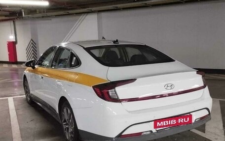 Hyundai Sonata VIII, 2020 год, 2 100 000 рублей, 2 фотография