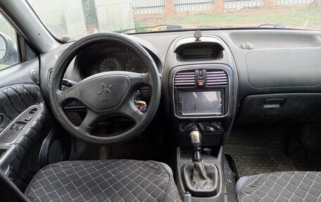 Mitsubishi Carisma I, 2002 год, 270 000 рублей, 4 фотография