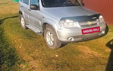 Chevrolet Niva I рестайлинг, 2004 год, 300 000 рублей, 3 фотография