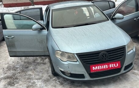 Volkswagen Passat B6, 2006 год, 450 000 рублей, 1 фотография