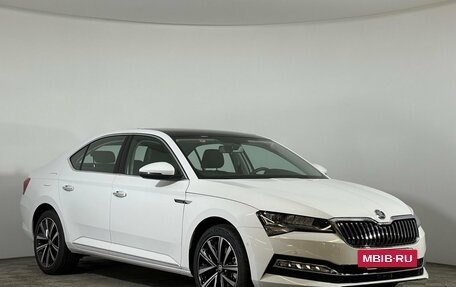 Skoda Superb III рестайлинг, 2024 год, 4 200 000 рублей, 2 фотография