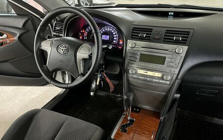 Toyota Camry, 2011 год, 1 380 000 рублей, 13 фотография