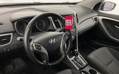 Hyundai i30 II рестайлинг, 2013 год, 999 000 рублей, 14 фотография