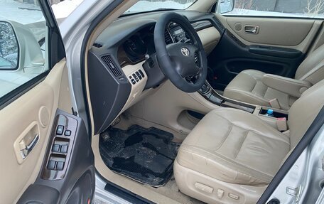 Toyota Highlander III, 2002 год, 1 300 000 рублей, 8 фотография