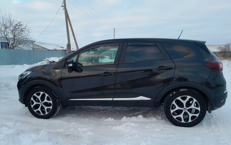 Renault Kaptur I рестайлинг, 2018 год, 1 800 000 рублей, 5 фотография