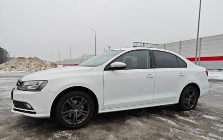 Volkswagen Jetta VI, 2016 год, 1 570 000 рублей, 2 фотография