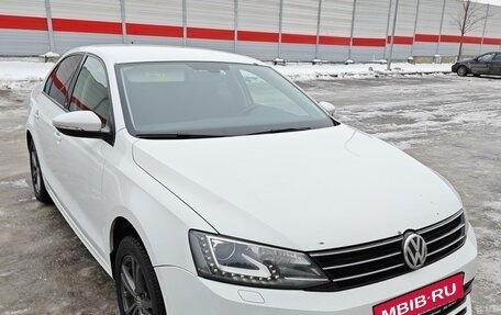 Volkswagen Jetta VI, 2016 год, 1 570 000 рублей, 9 фотография