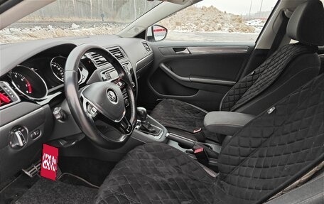 Volkswagen Jetta VI, 2016 год, 1 570 000 рублей, 10 фотография