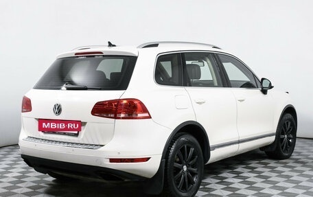 Volkswagen Touareg III, 2011 год, 2 049 000 рублей, 5 фотография