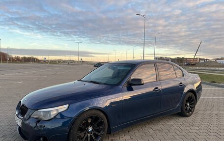 BMW 5 серия, 2004 год, 870 000 рублей, 2 фотография