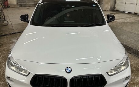 BMW X2, 2018 год, 2 350 000 рублей, 2 фотография